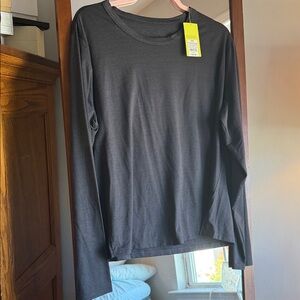 All in Motion Women's Black Long Sleeve Top